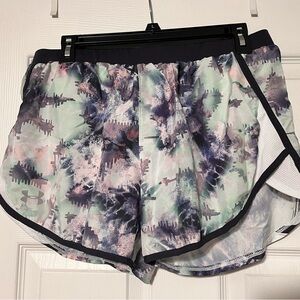 Under Armour Black and White Athletic Shorts for Performance